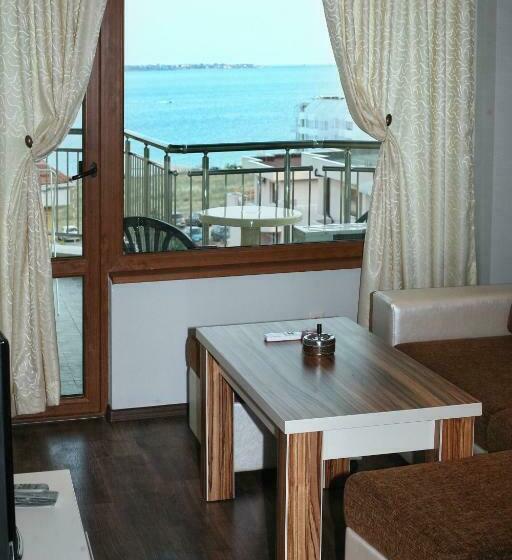 شقة غرفة نوم واحدة مزودة بشُرفة, Jbh