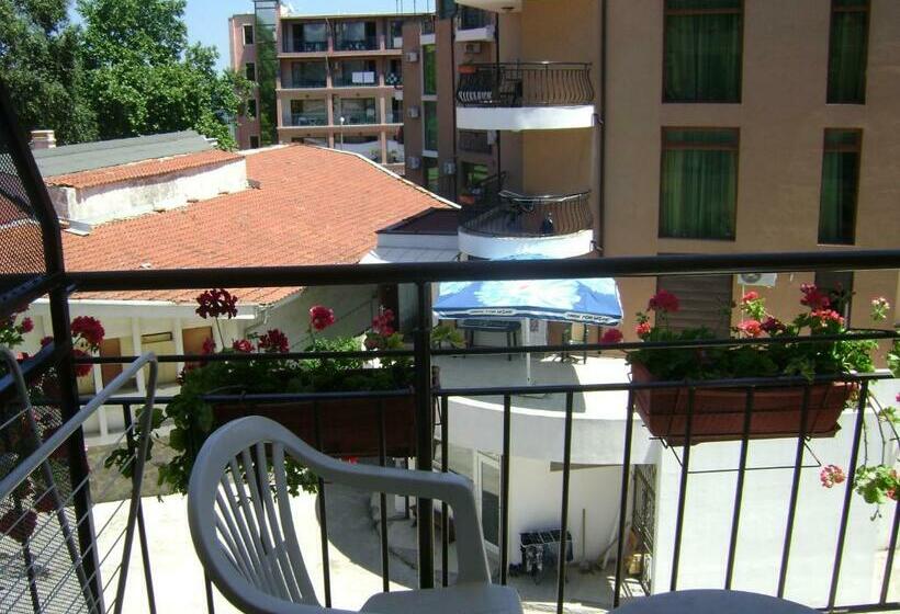 标准间, Kandrovi Sozopol