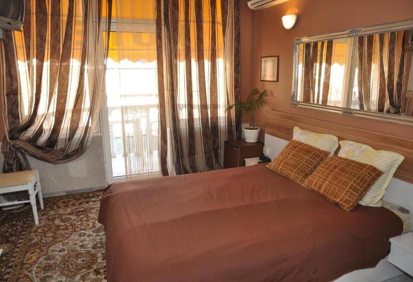 اتاق استاندارد, Mini Hotel Bohemi