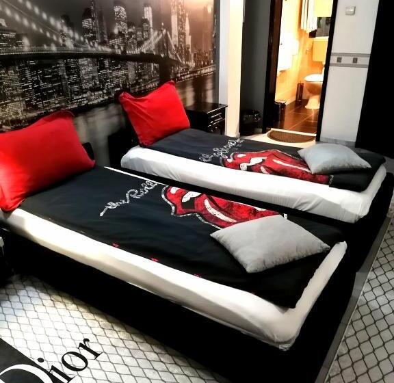 اتاق استاندارد, Mini Hotel Bohemi