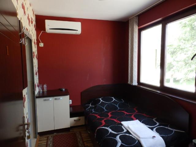 חדר סטנדרט יחיד, Mix