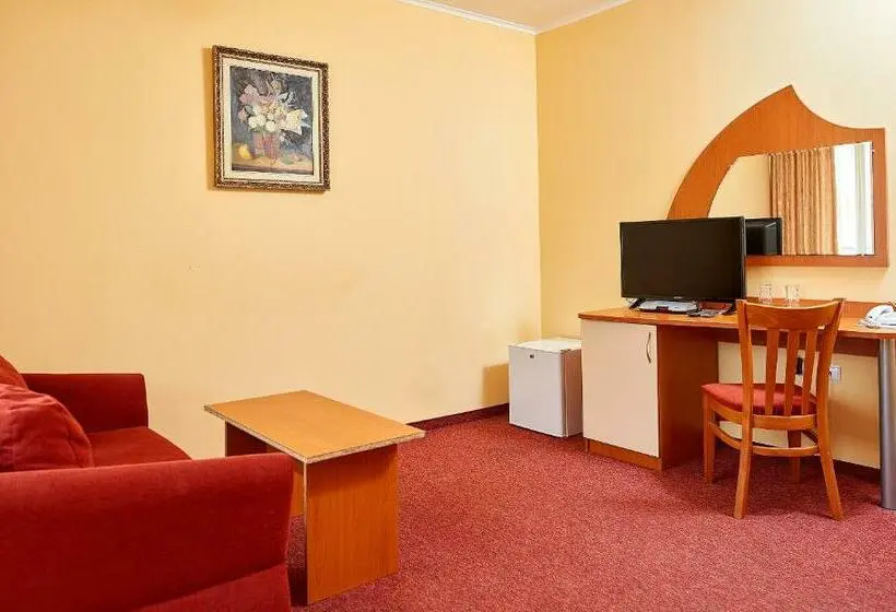 سوییت جونیور, Paradise Hotel & Relax Center