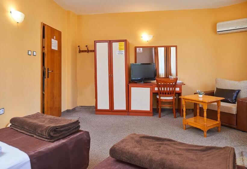 דירת חדר, Peneka