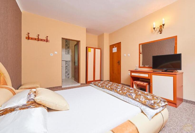 דירת חדר, Peneka