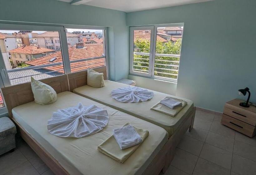 דירת שני חדרים, Prima Vera