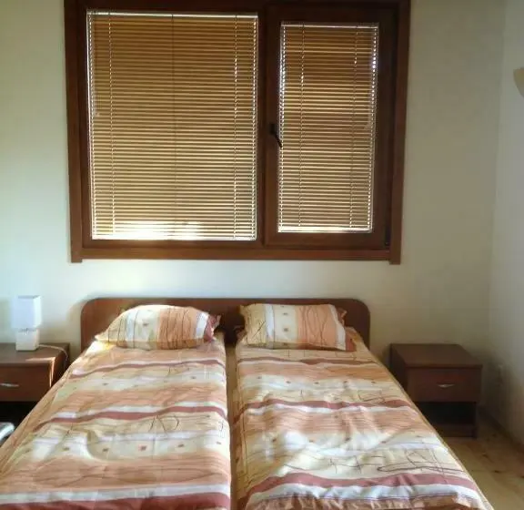بانگلوی استاندارد, Velingrad Balneo