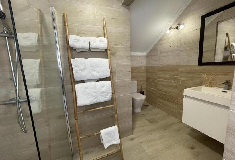 جناح جونيور مطل على الجبل, Villa Dama By Airnest