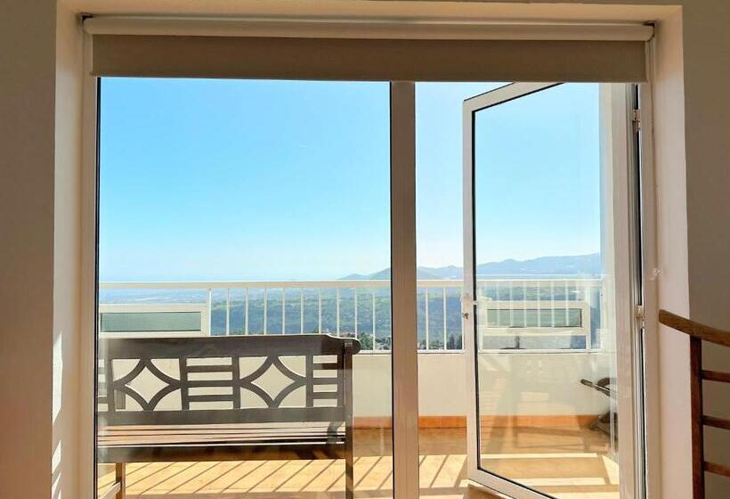 オーシャンビュースタンダードルームバルコニー付き, Villa Dama By Airnest