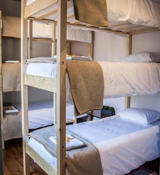 سرير فى غرفة مشتركه, Most Art Boutique Hostel