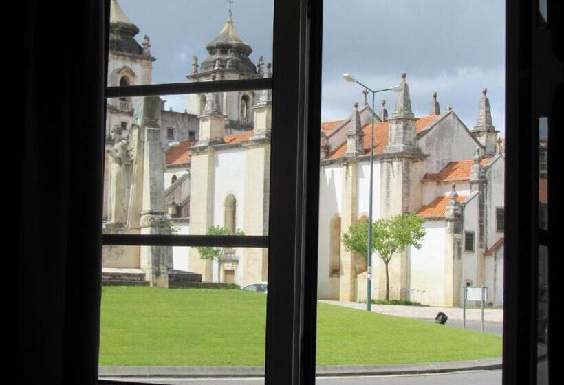 غرفة قياسية ثلاثية مع حمام خارجي, Most Art Boutique Hostel