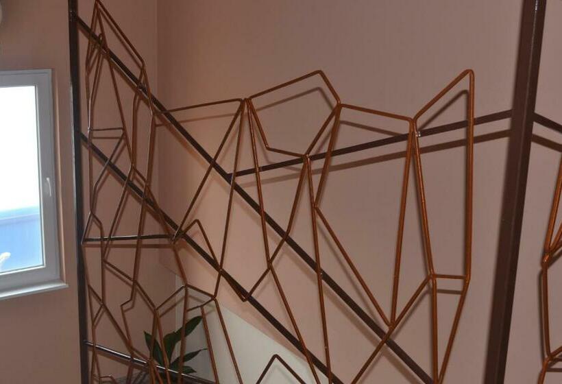 스탠다드 룸, West