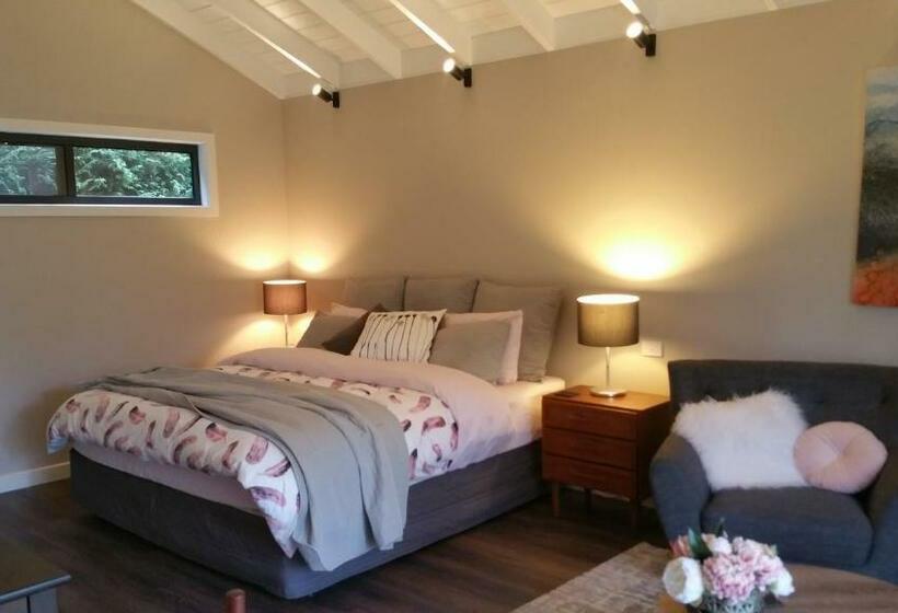 إستوديو قياسى, The Musicians Retreat B&b