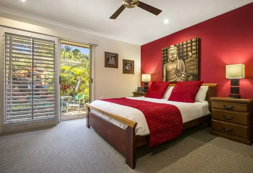 スイート, Avocado Sunset Bed & Breakfast