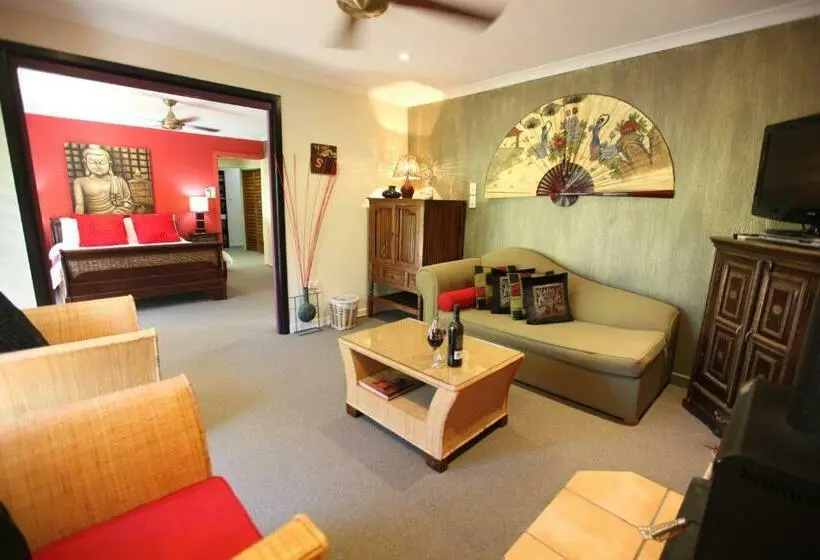 スイート, Avocado Sunset Bed & Breakfast