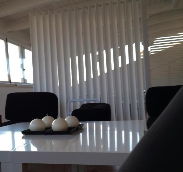 スーペリアールーム, Il Falco E Il Gabbiano