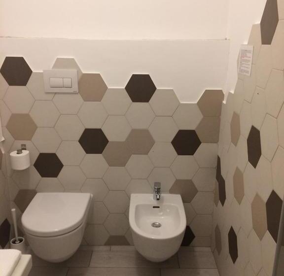 スーペリアールーム, Il Falco E Il Gabbiano