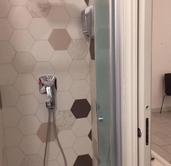 スーペリアールーム, Il Falco E Il Gabbiano