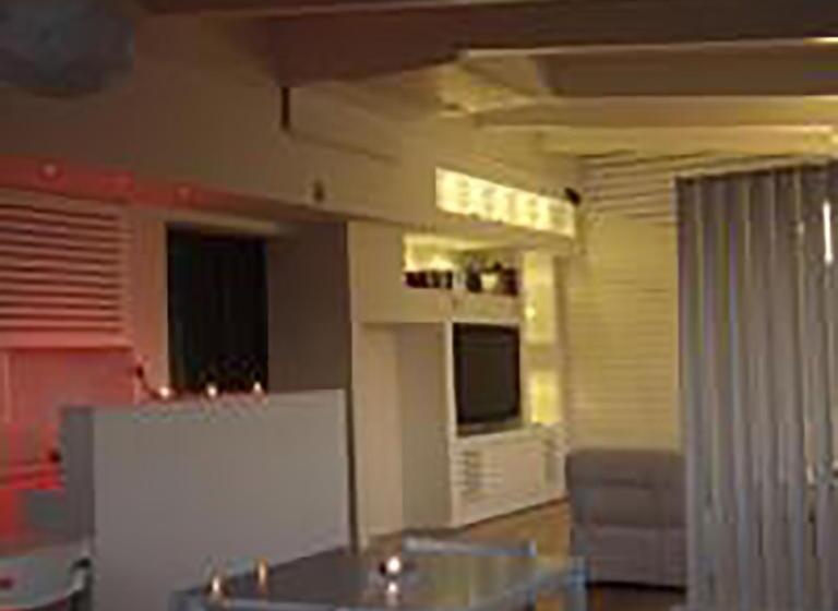 デラックスルーム, Il Falco E Il Gabbiano