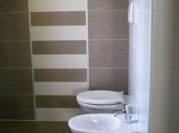 デラックスルーム, Il Falco E Il Gabbiano