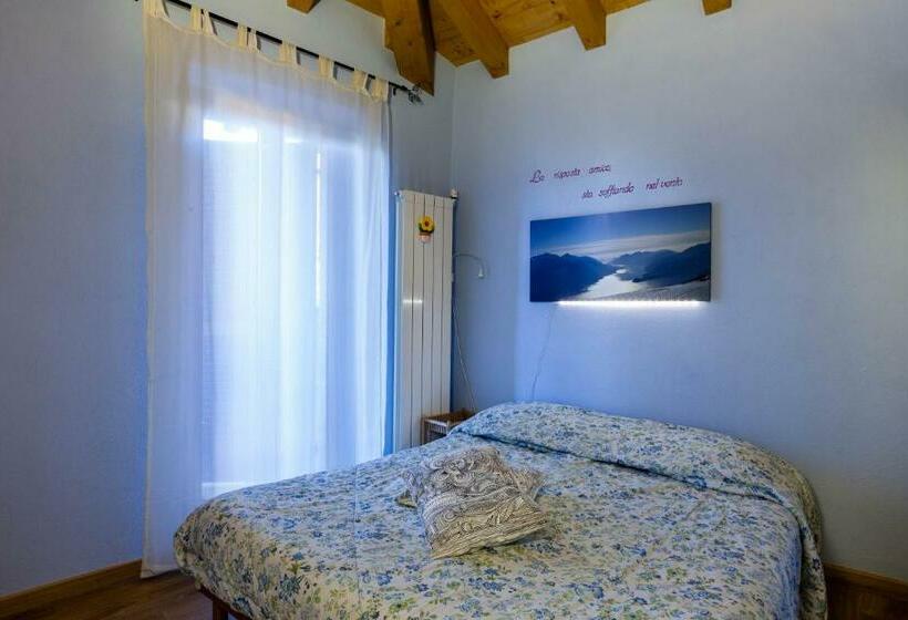 标准间, La Casa Del Poeta