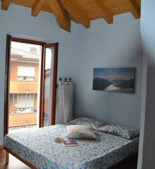 标准间, La Casa Del Poeta