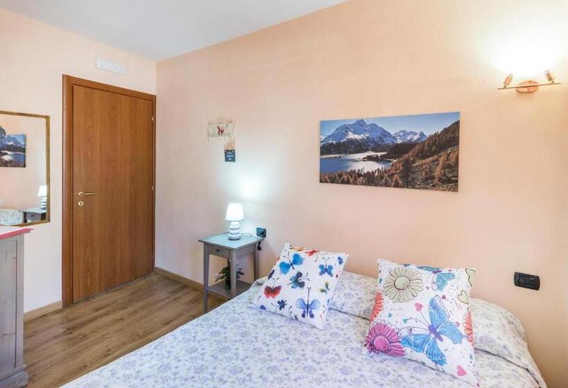 基本间, La Casa Del Poeta