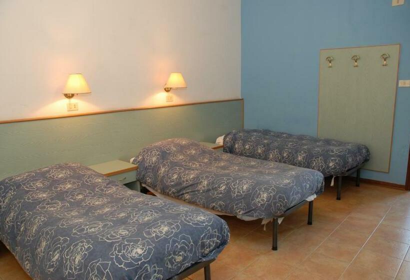 חדר סטנדרט לשלושה, Locanda Gaia