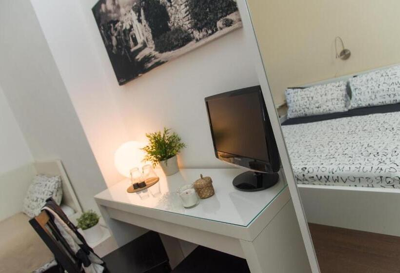 标准三人间, Matinèe