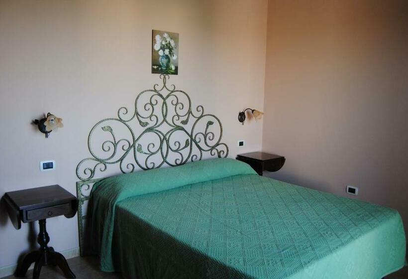 スタンダードトリプルルーム, Villa Carola