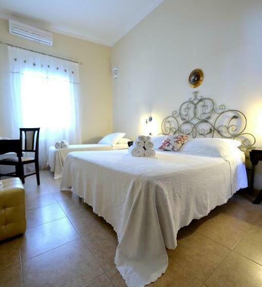 スタンダードトリプルルーム, Villa Carola