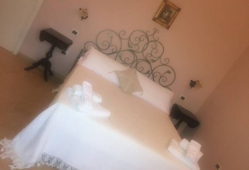 スタンダードトリプルルーム, Villa Carola