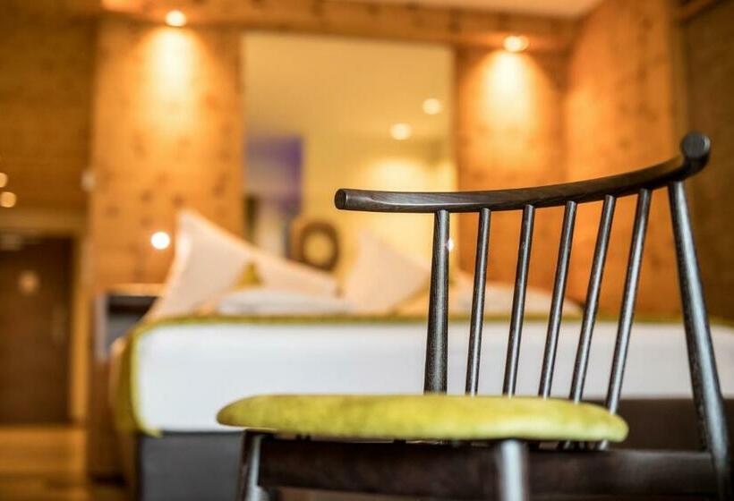 جناح جونيور مطل على الجبل, Andreus Resorts