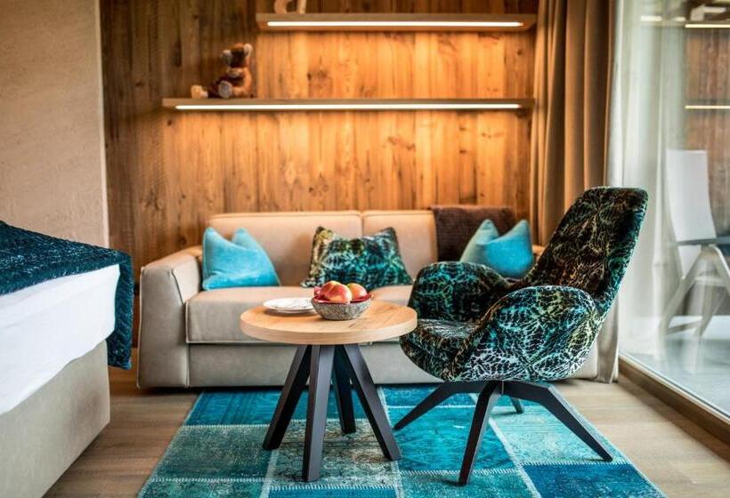 جناح ديلوكس, Andreus Resorts