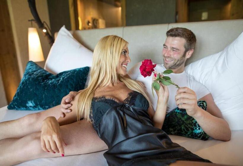 جناح ديلوكس, Andreus Resorts