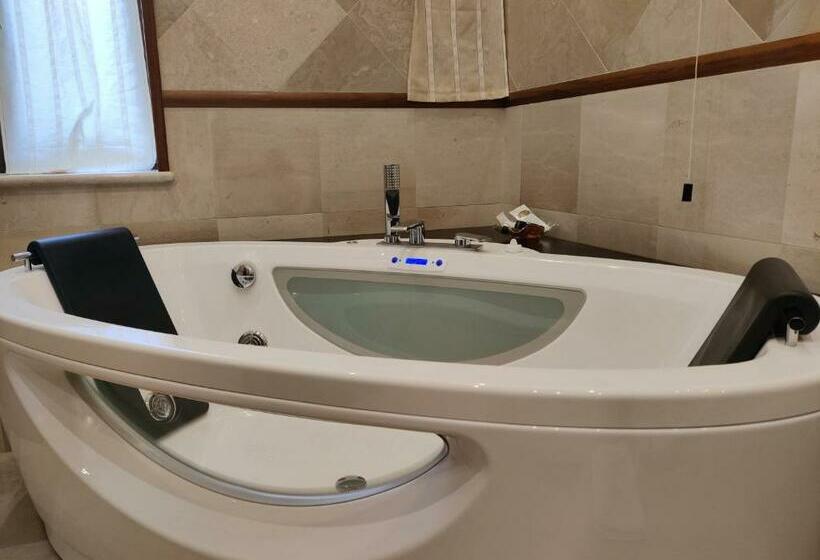 סוויטה עם ג'קוזי, Antica Masseria Martuccio