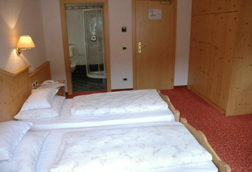 Номер Стандарт, Falzares