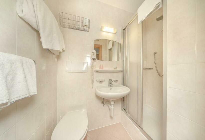 اتاق اکونومی, Garni Hotel Melissa