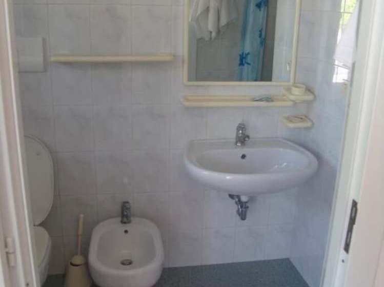 Quarto Estandar, Albergo La Collinetta