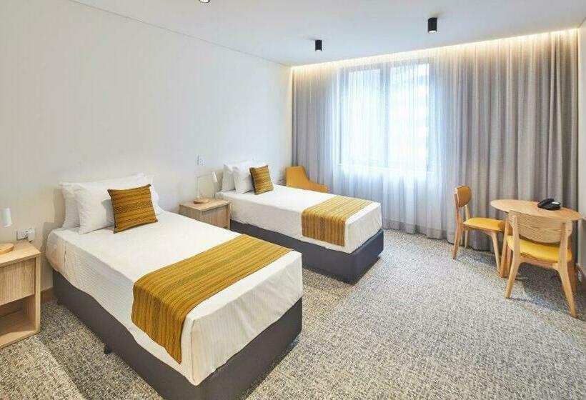 标准间, Mary Mackillop Place