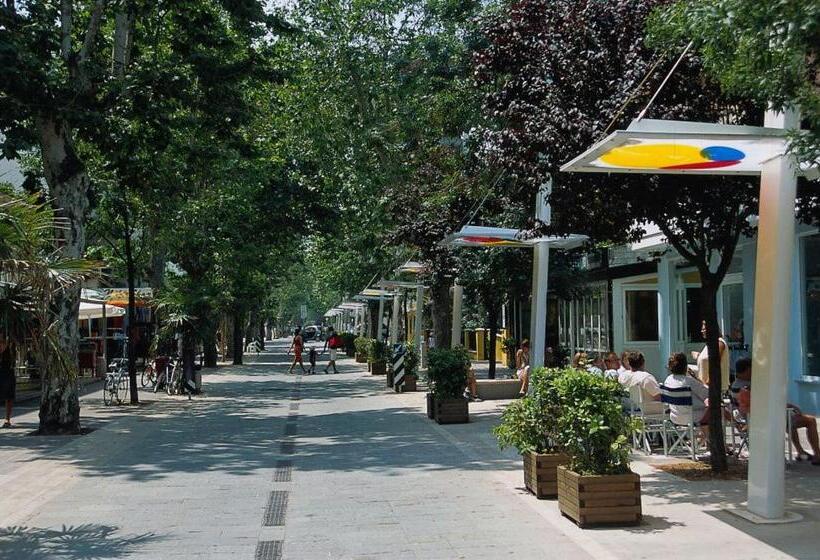 Üç Kişilik Standart Oda, Misano Hostel