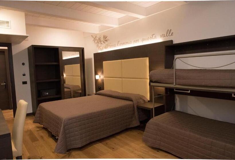 4인용 스탠다드 룸, Ristorante Da Tonino