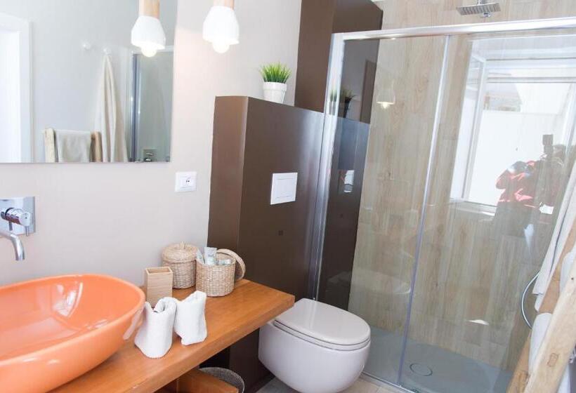 标准三人间, Matinèe