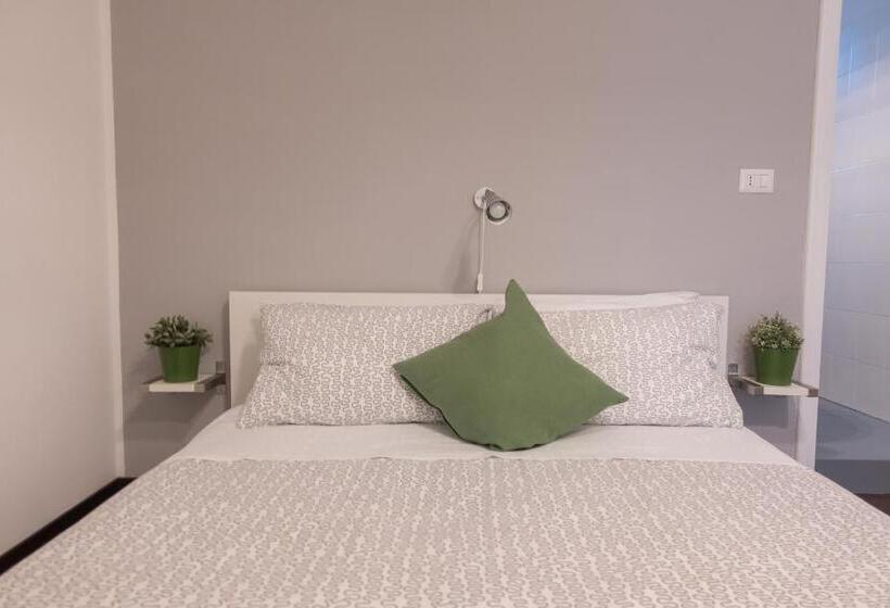 标准三人间, Matinèe