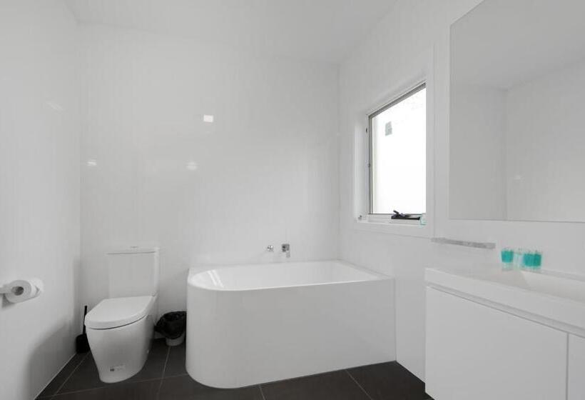 패밀리 룸, Hive Hotel, Moruya