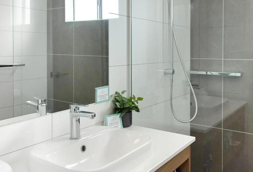 سوئیت 2 خوابه, Hive Hotel, Moruya