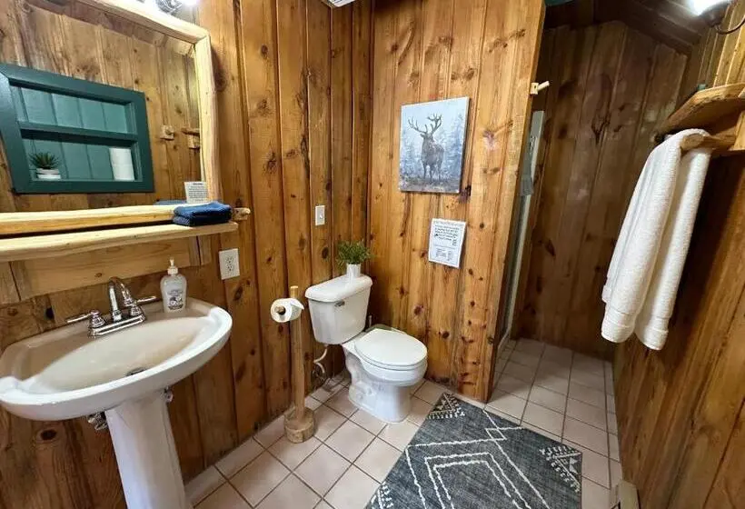 ガーデンビュースタンダードルーム, Mount Peale Country Inn