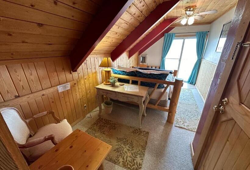 Номер Стандарт с Балконом, Mount Peale Country Inn