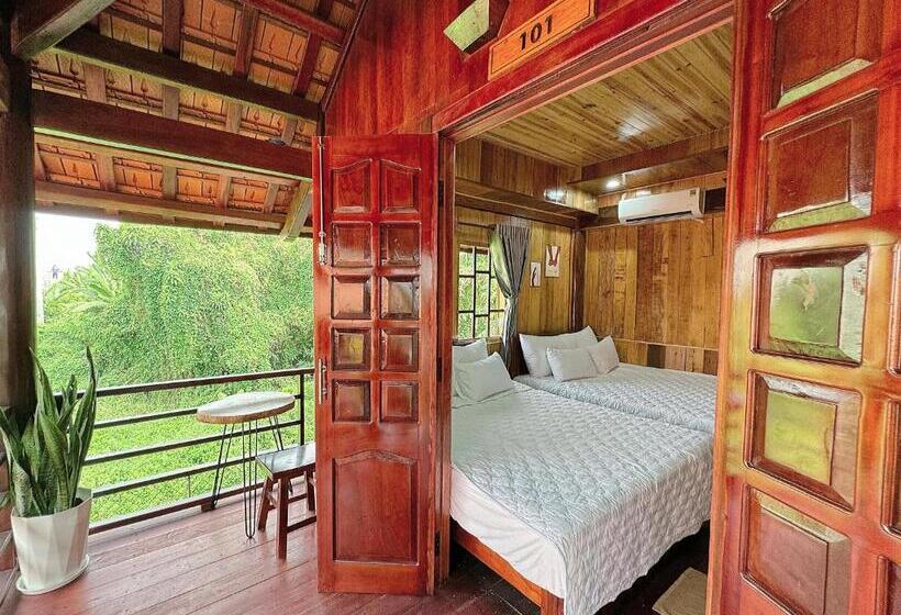 سوییت خانوادگی, Kara Homestay & Cafe