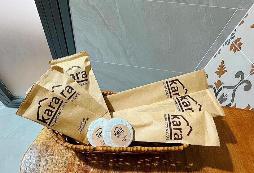 سوییت خانوادگی, Kara Homestay & Cafe