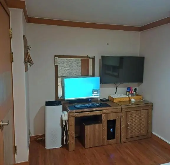 デラックスルーム, Gooreumseong Motel